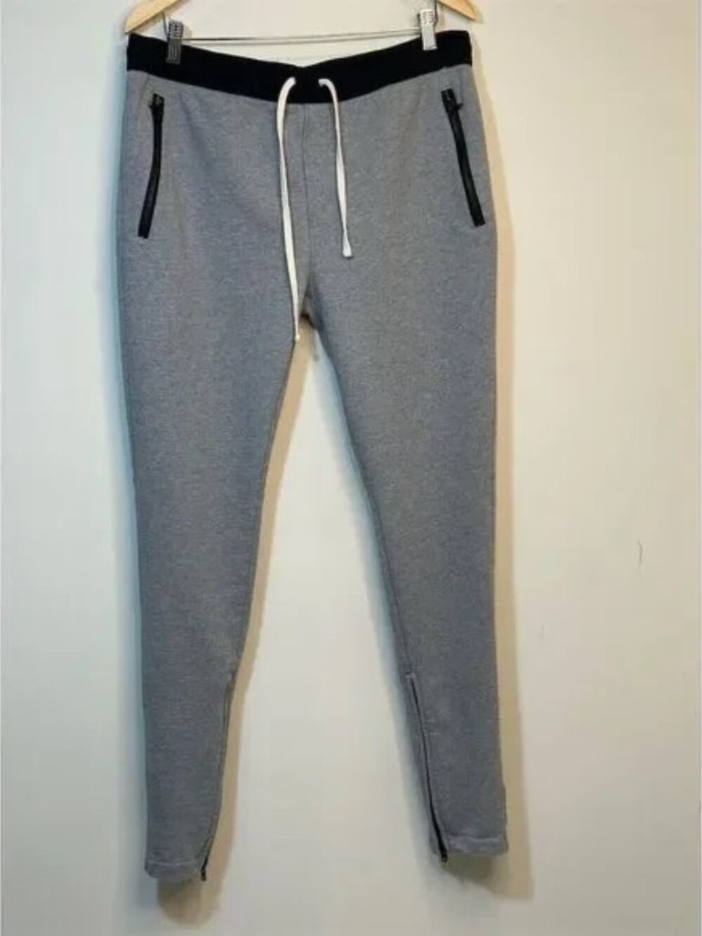 Fear of God Essentials Men's Gray Jogger Pants Size Large Casual Streetwear